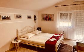 Apartmani Mirjana